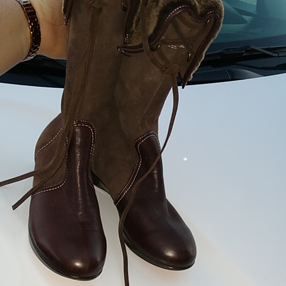 You boots by Crocs - Picture 3 of 4